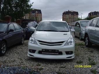2005 Nissan Tiida Wallpapers
