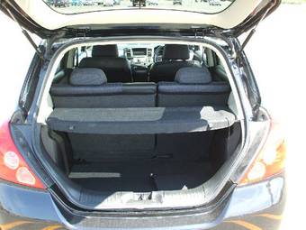 2005 Nissan Tiida Pictures