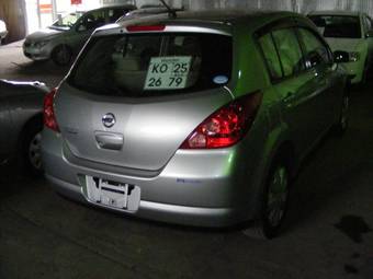 2005 Nissan Tiida Photos