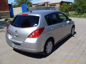 2005 Nissan Tiida Photos