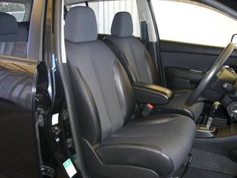 2005 Nissan Tiida Photos