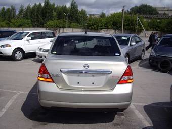 2005 Nissan Tiida Photos