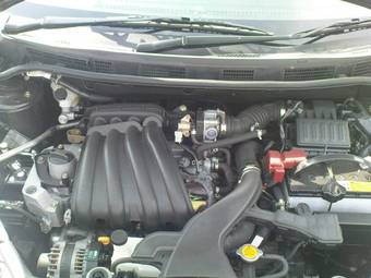 2005 Nissan Tiida Pics