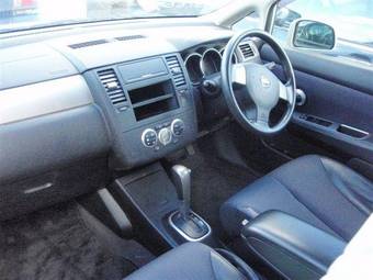 2005 Nissan Tiida Pictures