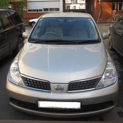 2005 Nissan Tiida Wallpapers