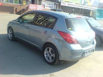 2005 Nissan Tiida Pictures