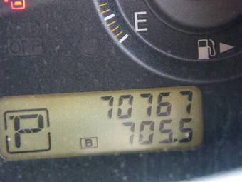 2005 Nissan Tiida Images