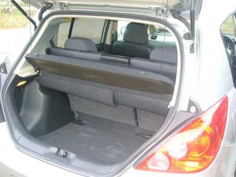 2005 Nissan Tiida Pictures