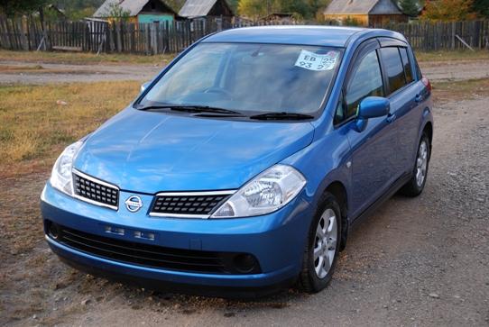 Nissan tiida 2005