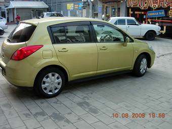 2005 Nissan Tiida Photos