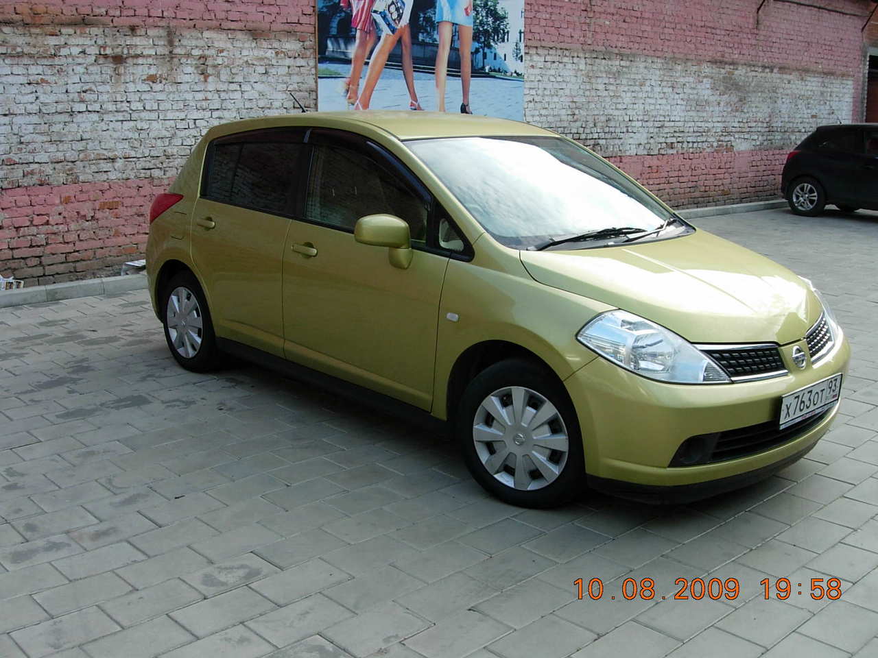 Nissan tiida 2005