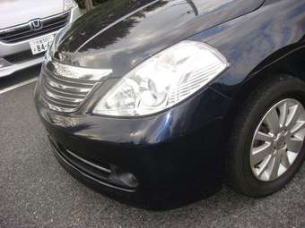 2006 Nissan Tiida Pictures