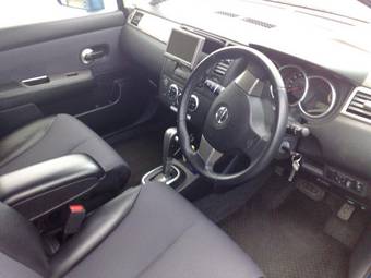 2006 Nissan Tiida Pictures
