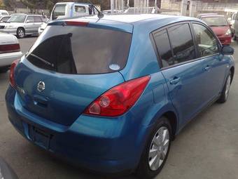 2006 Nissan Tiida Pictures