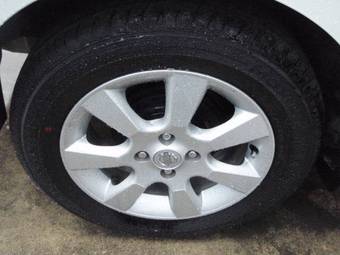 2006 Nissan Tiida Pictures