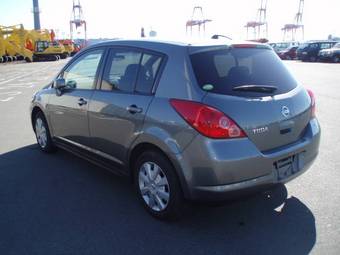 2006 Nissan Tiida Pictures