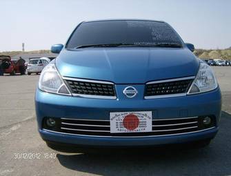 2006 Nissan Tiida Photos