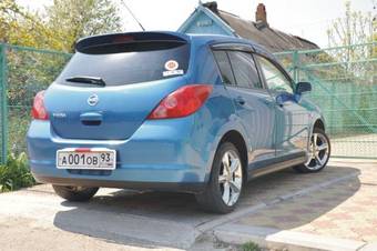 2006 Nissan Tiida Pictures