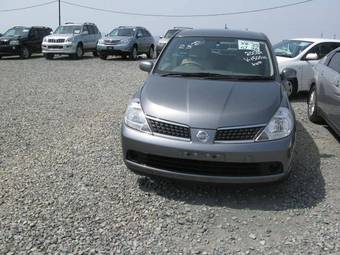 2006 Nissan Tiida Photos