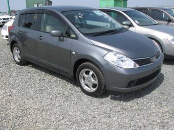 2006 Nissan Tiida Pictures