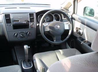 2006 Nissan Tiida Photos