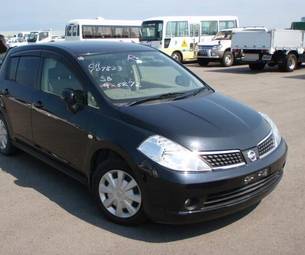 2006 Nissan Tiida Photos