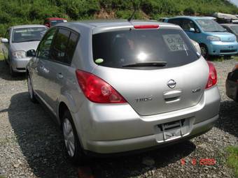 2006 Nissan Tiida Photos