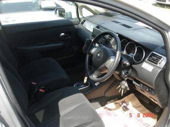 2006 Nissan Tiida Images