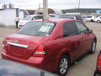 2006 Nissan Tiida Pictures