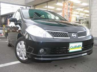 2007 Nissan Tiida Photos