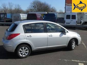 2007 Nissan Tiida Pictures