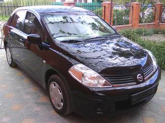 2007 Nissan Tiida Photos