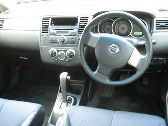 2007 Nissan Tiida Photos