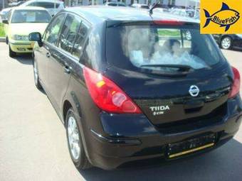 2007 Nissan Tiida Photos