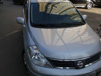 2007 Nissan Tiida Photos