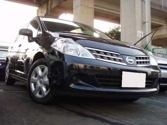 2008 Nissan Tiida Photos