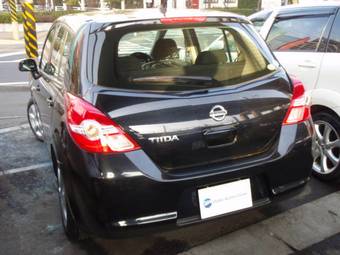 2008 Nissan Tiida Pictures