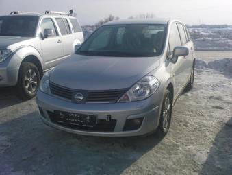 2008 Nissan Tiida Photos