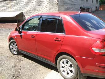 2008 Nissan Tiida Pics