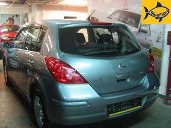 2008 Nissan Tiida Images