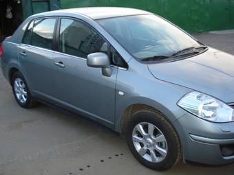 2008 Nissan Tiida Photos