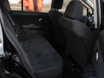 2008 Nissan Tiida Pictures