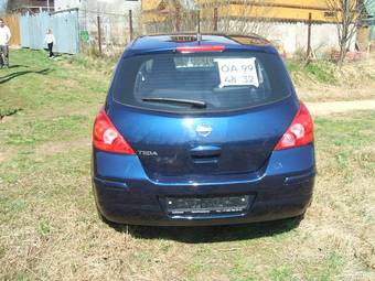 2008 Nissan Tiida Images