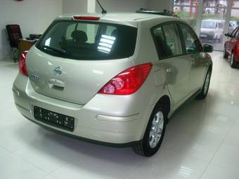 2008 Nissan Tiida Photos