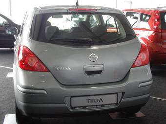 2008 Nissan Tiida Photos