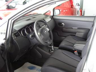 2008 Nissan Tiida Photos