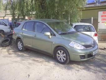 2008 Nissan Tiida Photos