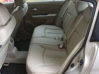2008 Nissan Tiida Photos