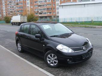 2008 Nissan Tiida Photos