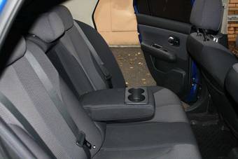 2008 Nissan Tiida Pictures